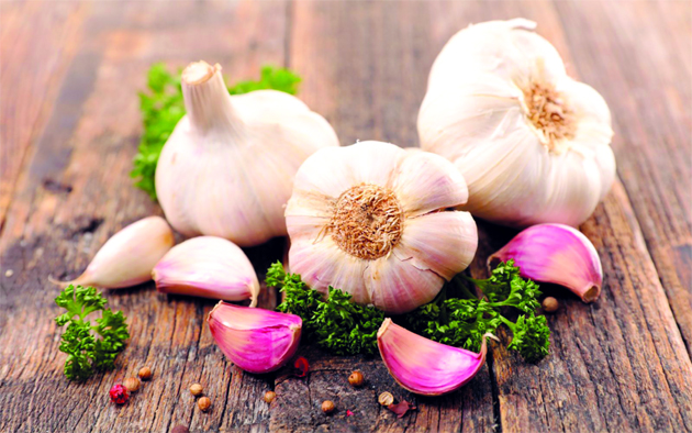 Garlic Benefits For Health, Skin, Hair